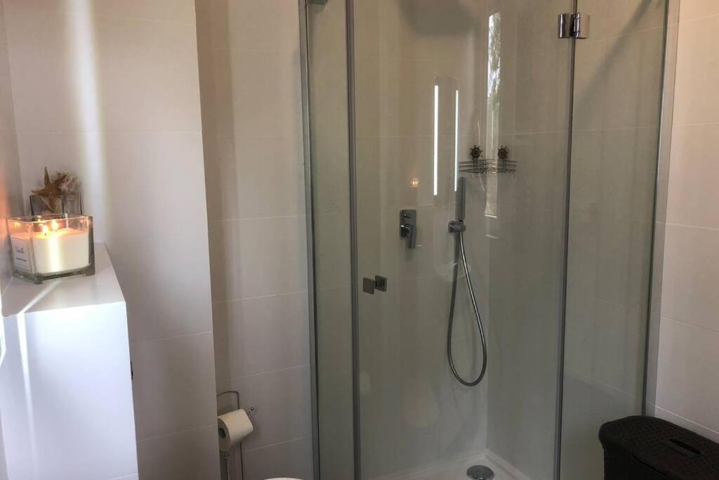 Dwupoziomowy Apartament Nad Jeziorem W Lesie Apartment Аугустов Екстериор снимка