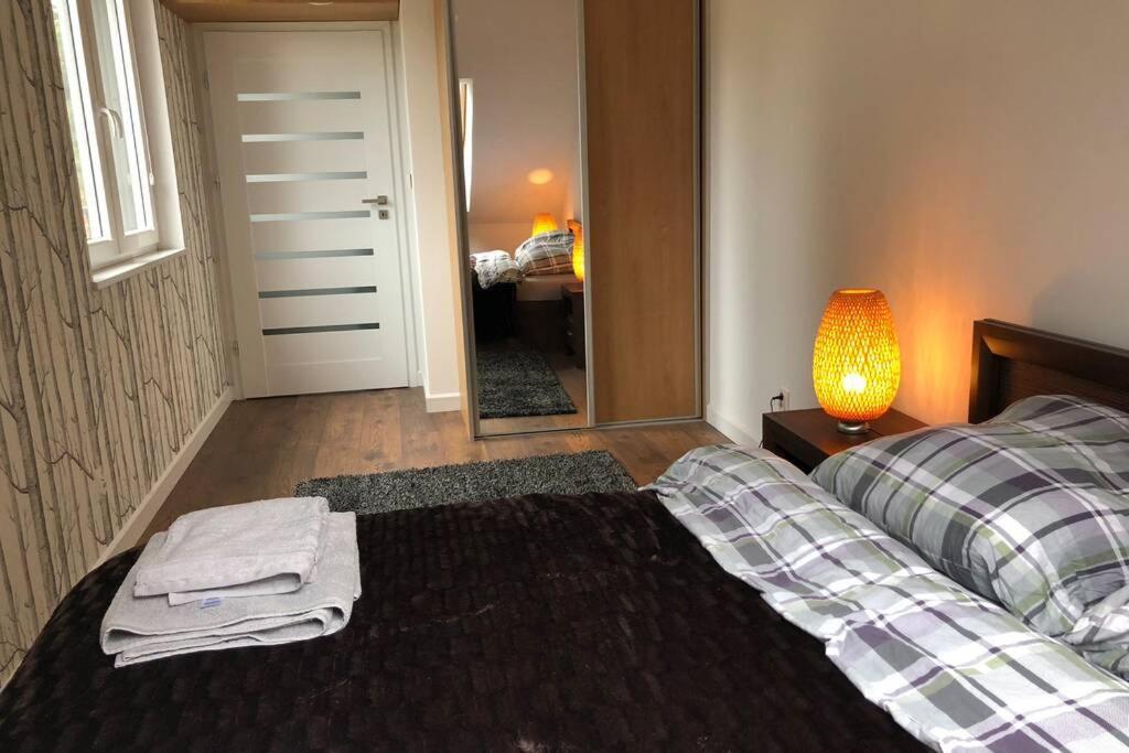 Dwupoziomowy Apartament Nad Jeziorem W Lesie Apartment Аугустов Екстериор снимка